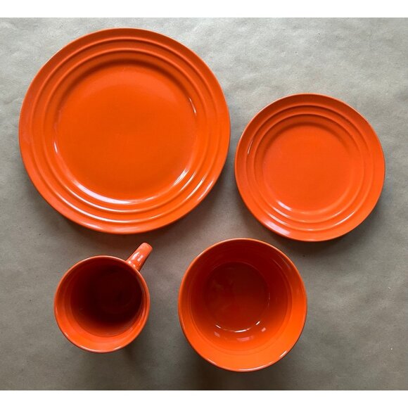 4 Piece Place Setting Double Ridge Tangerine Orange by Rachael Ray - Picture 1 of 3